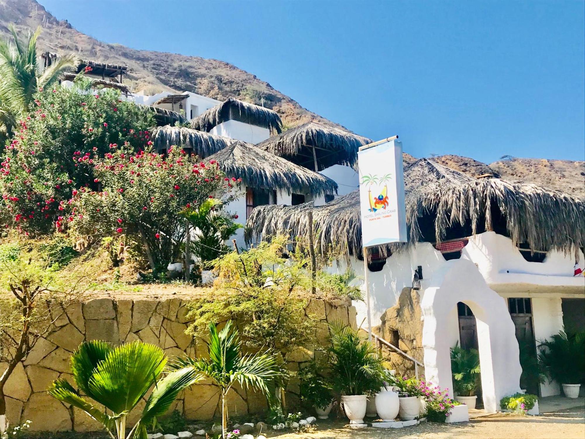 Hotel Smiling Crab Canoas de Punta Sal Exterior photo
