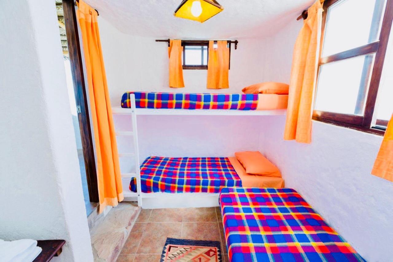 Hotel Smiling Crab Canoas de Punta Sal Exterior photo